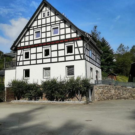 Apartment Am Felsen Zueschen Winterberg Exteriér fotografie