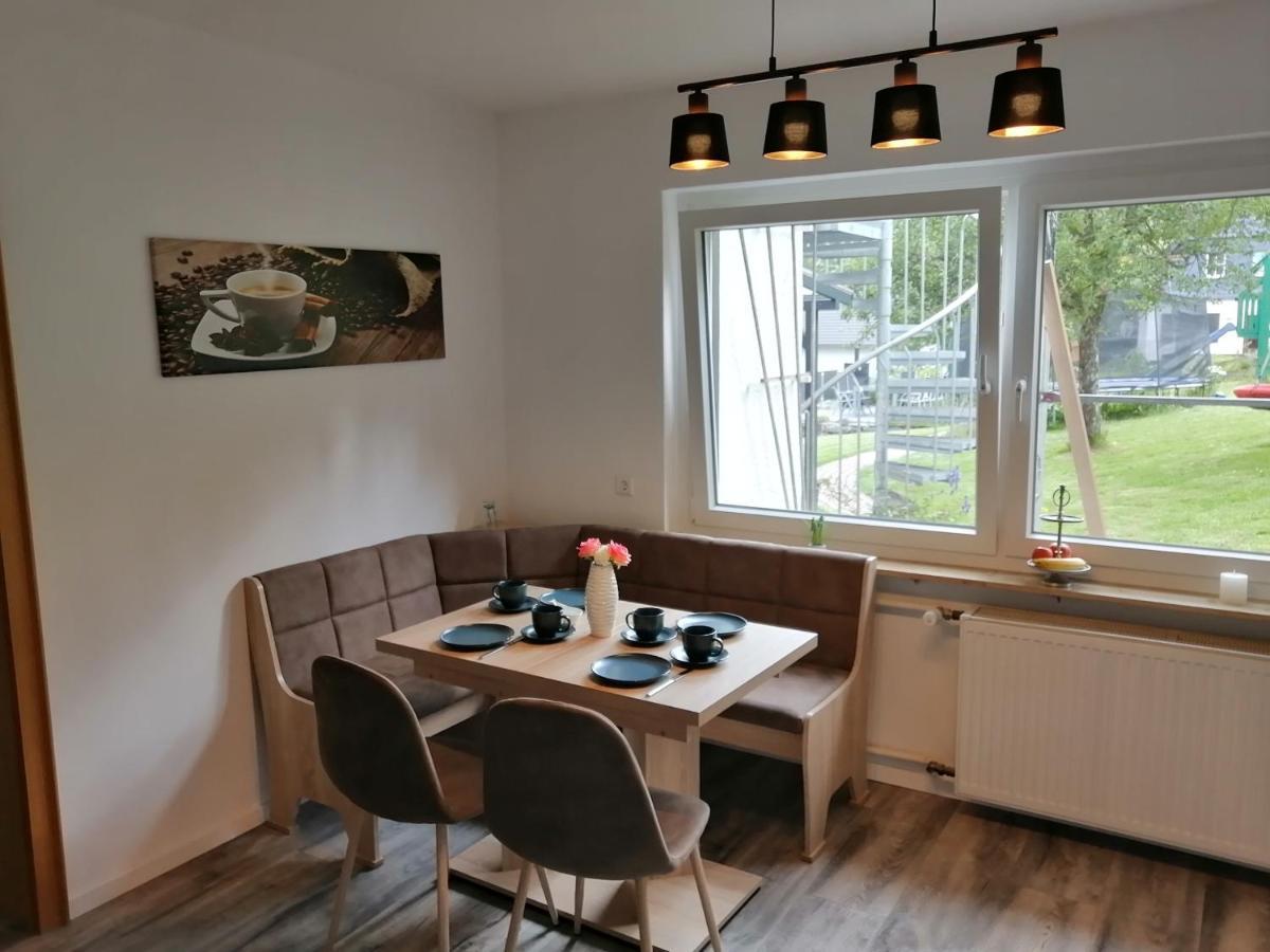 Apartment Am Felsen Zueschen Winterberg Exteriér fotografie