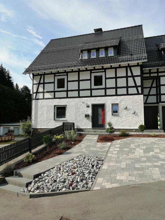 Apartment Am Felsen Zueschen Winterberg Exteriér fotografie